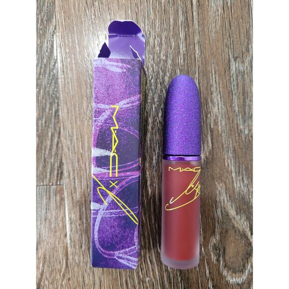 MAC‎ x Lisa Powder Powder Kiss Liquid Lipcolour Lip Gloss - Fashion Sweetie #4 - Picture 1 of 3